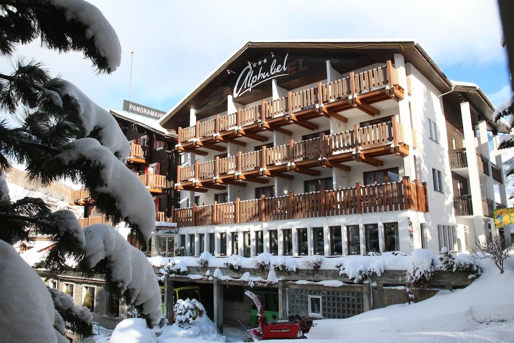 สวิส แฟมิลี โฮเต็ล อัลฟูเบล Hotel ซาสฟี ภายนอก รูปภาพ