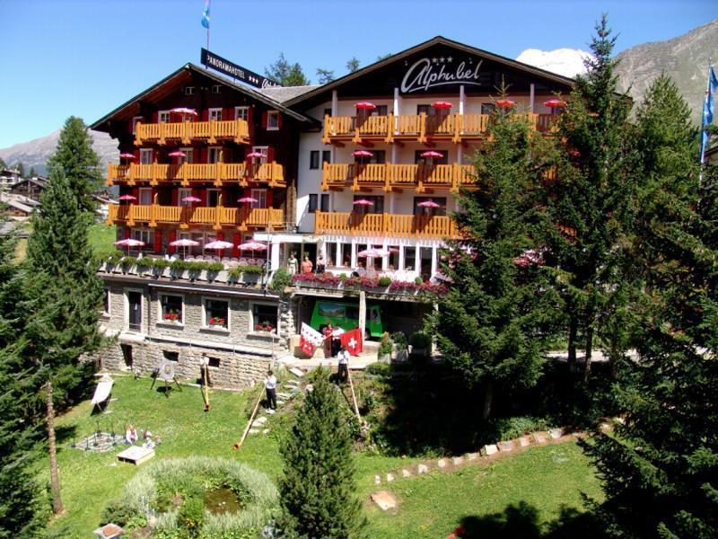 สวิส แฟมิลี โฮเต็ล อัลฟูเบล Hotel ซาสฟี ภายนอก รูปภาพ